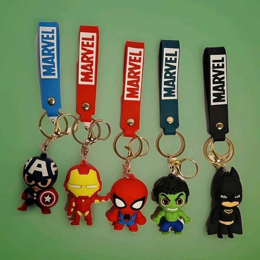 Marvel Captain America Iron Man Spider-Man Hulk Batman Clip-On Keychain Set of 5
